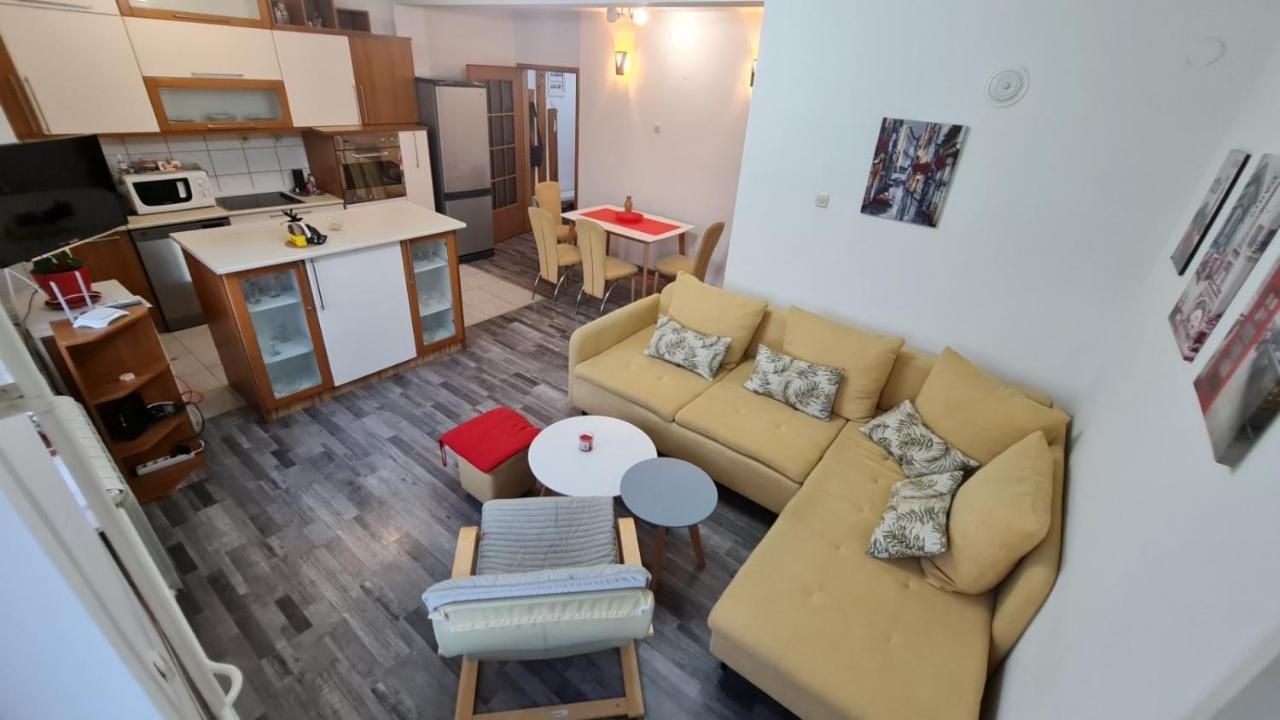 Center Cosy Apartment Skopje Exteriör bild